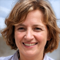 Dr. Marie Dubois